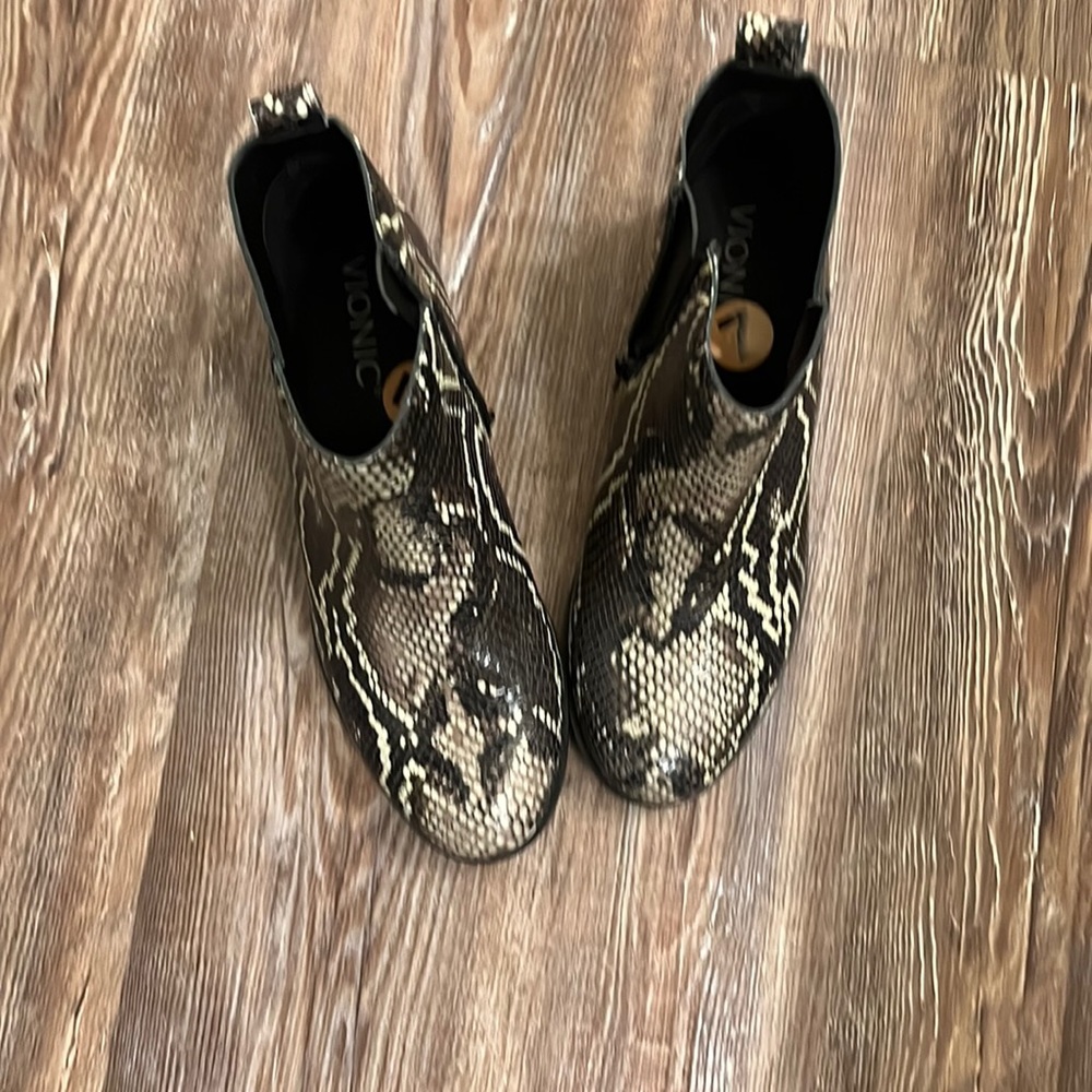 VIONIC NEW CLARA BOA ANKLE BOOT BOOTIES SNAKE PRINT 7